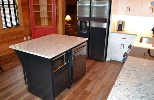 Jasper House | The Cabin on Main. Fully furnished home on Main St in downtown Jasper.