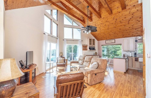 Arvonia Cabin | The Cabin on the Ridge