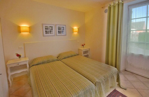 Clohars-Fouesnant Apartment | The calm and the space in Bénodet. Ground floor apartment in park 5 ha