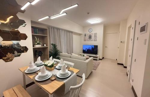 Malate Apartment | The Camden Place 2BR Haven Cozy Condo Apartment Unit