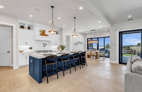 Horseshoe Bay House | The Captain's Cove at 110 | Concierge Services