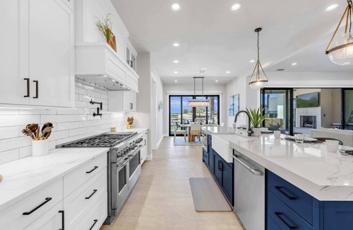 Horseshoe Bay House | The Captain's Cove at 110 | Concierge Services