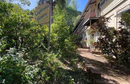 Arcadia Apartment | The Captain's Manor on Cook 9 - Compact, affordable and just minutes to Alma Bay