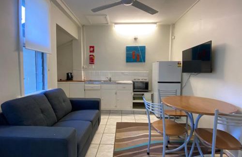 Arcadia Apartment | The Captains Manor on Cook 8