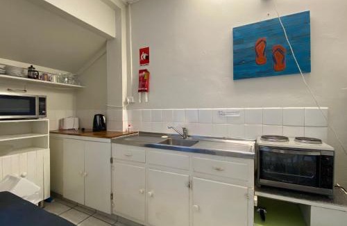 Arcadia Apartment | The Captains Manor on Cook 8