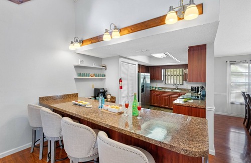 Palm Harbor House | The Cardinal Cove | Spacious Palm Harbor Retreat
