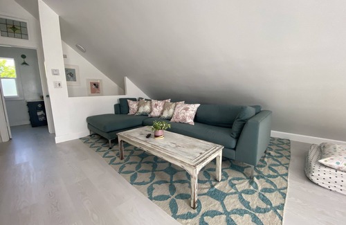 Petaluma Apartment | The Carriage Loft on 7th Street