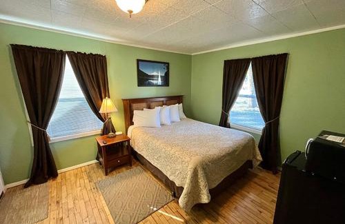 Cascade Locks Hotel | The Cascade Motel