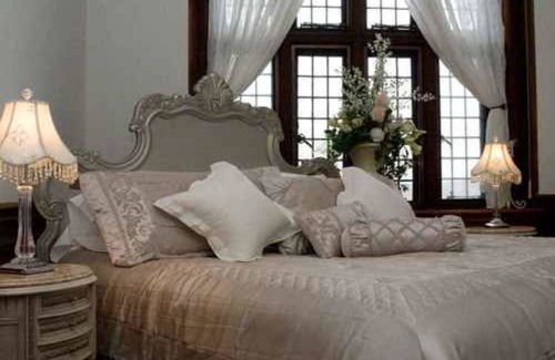 Ringwood Bed & Breakfast | The Castle at Skylands Manor