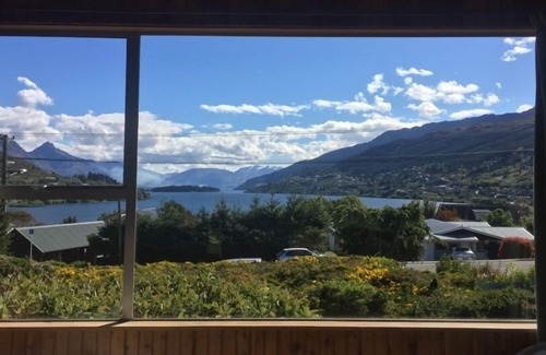Frankton House | The Castle Bach Queenstown. Perfect for a well earned break.