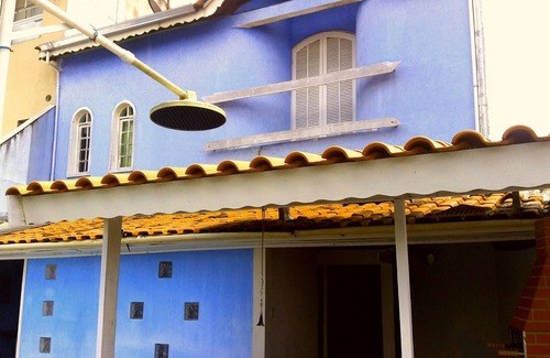 Barueri House | The Castle of the Neighborhood. Winter with hot air conditioning. Comes!