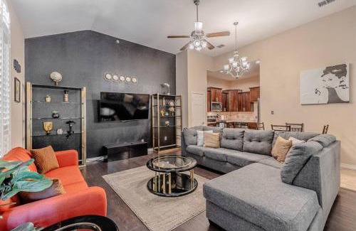 The Colony Villa | The Castle! by the Lake with Pool & Balcony West Plano