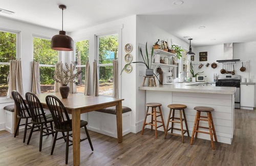 Cayce House | The Cayce Cottage | 3BR w/Private Pool