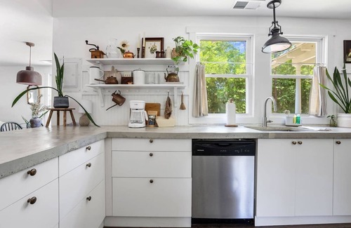 Cayce House | The Cayce Cottage | 3BR w/Private Pool
