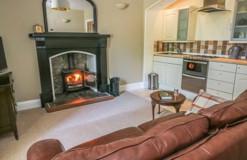Ingleton Apartment | THE CELLS, with open fire in Ingleton