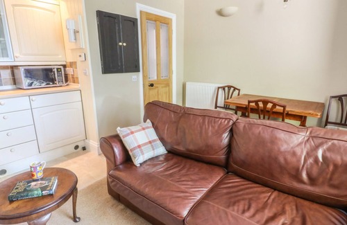 Ingleton Apartment | THE CELLS, with open fire in Ingleton