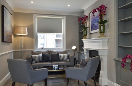 Royal Tunbridge Wells Cottage | The central location with everything you need quite literally on your doorstep.