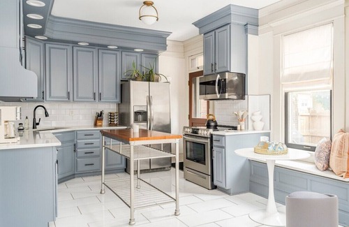 Italian Village House | The Century House: 5 Bedroom near OSU, Short North Arts District, Convention Ctr