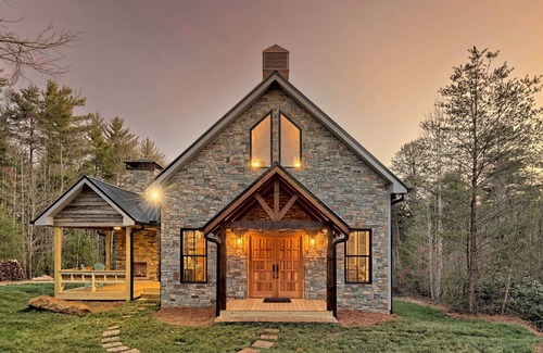 Clarkesville Cottage | The Chapel is a Brand New Secluded Get-A-Way with Top of the Line Amenities