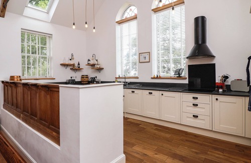 Holestone Moor Cottage | THE CHAPEL, pet friendly, with open fire in Stretton, Derbyshire