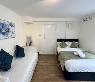 Brompton & Hans Town Apartment | The Chapter- Knightsbridge Suites