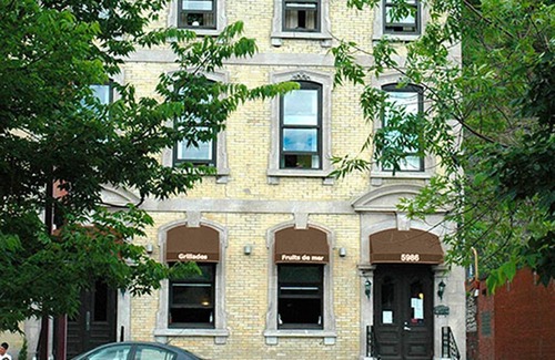 Desjardins Apartment | The charm of the St Lawrence River