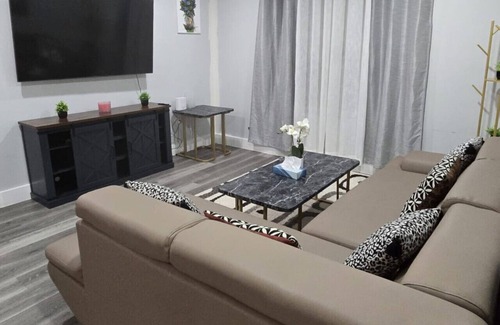 Paterson Apartment | The Charming Suite: 1BR close to NYC