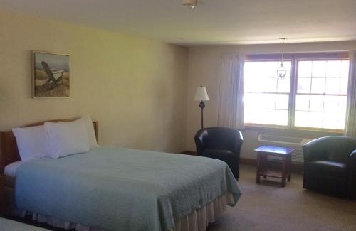 West Chatham Hotel | The Chatham Motel