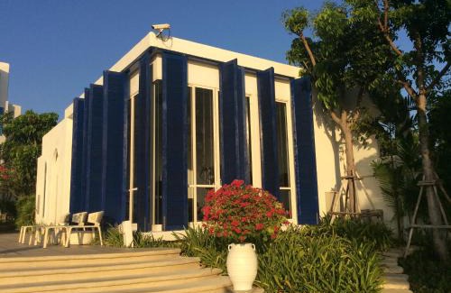 Khao Tao Apartment | The Chelona pool access by Away