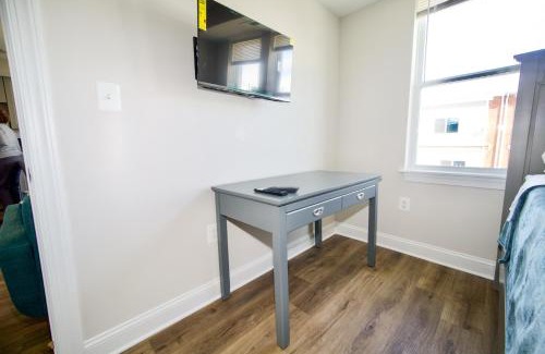 Brightwood Park Apartment | The Chey:Modern and Intimate