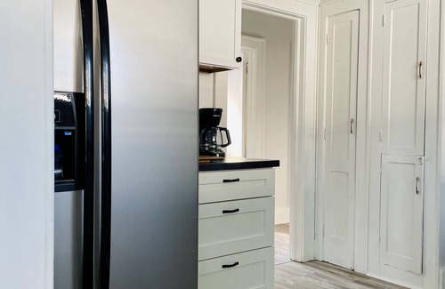 Evansville House | The Chic Shack | Centrally Located 2BR/1BA Home