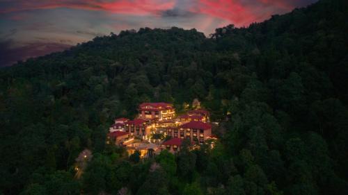 Pelling Resort | The Chumbi Mountain Retreat & Spa, A Club Mahindra Associate