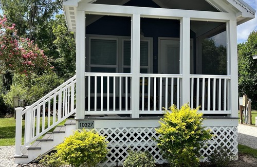 Clermont House | The Citrus House - Lakeside Tiny Home Near Orlando