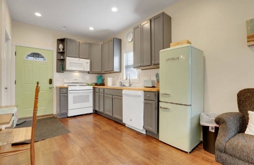 West Columbus House | The City Cottage - Unique and Cozy