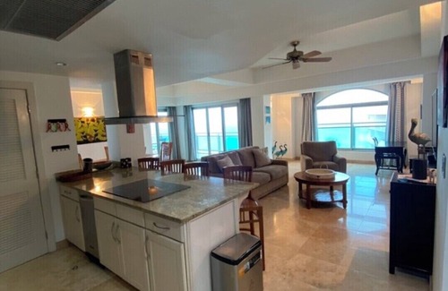 Sea Point Condo | The Cliffs 2BR 2.5BA Apt Private Beach Sleeps 5nLuxury Oceanfront Apartment