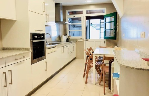 Covas Ski Chalet | The Cliffs - Covas Seabreeze Cottage