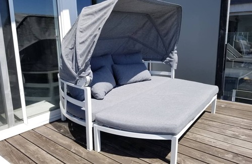 Point Roberts House | The Coastal Cottage - Direct Beach Access