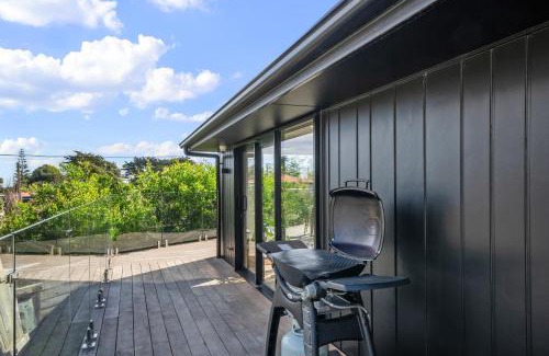 Waitarere Beach House | The Coastal Nest - Waitarere Beach Holiday Home