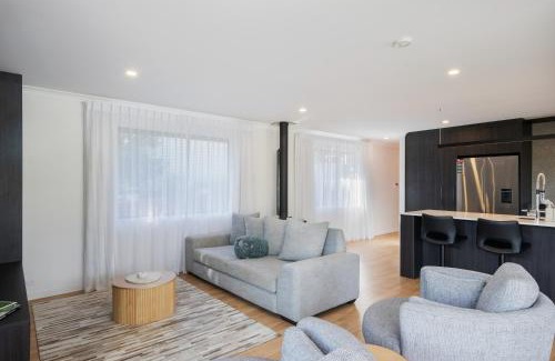 Waitarere Beach House | The Coastal Nest - Waitarere Beach Holiday Home