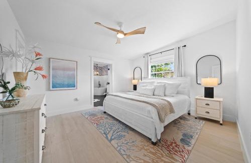 Venetian Way House | The Cocoa Plum - A Quiet Riverfront Pool Home Near Beach