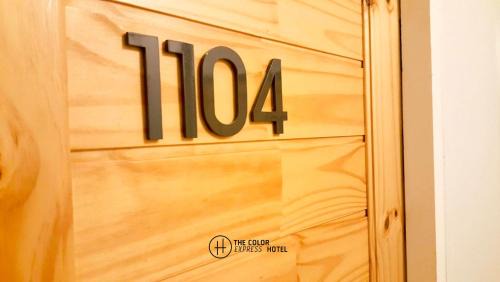 Nakhon Si Thammarat Hotel | The Color Express Hotel