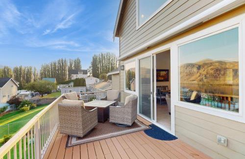 Orondo House | The Columbia Overlook
