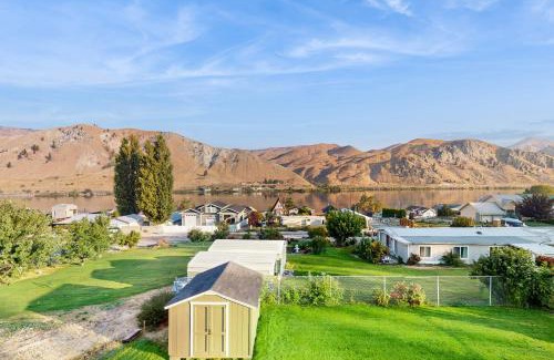 Orondo House | The Columbia Overlook