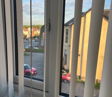 Old Trafford Apartment | The ComfortGrove Apartment