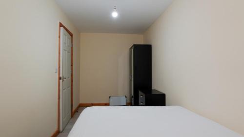 Old Trafford Apartment | The ComfortGrove Apartment