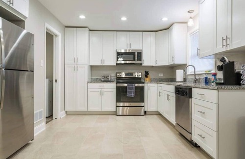 Worth House | *The Comfy King Ranch*King Bed Suite*Fast Wi-Fi