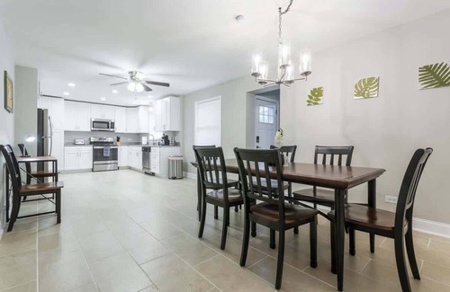 Worth House | *The Comfy King Ranch*King Bed Suite*Fast Wi-Fi