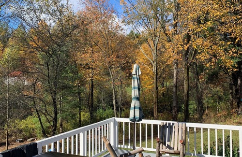 Williston South House | The Convenient Cape - Privacy, Hot Tub, Lots of space 5 minutes to I-89!