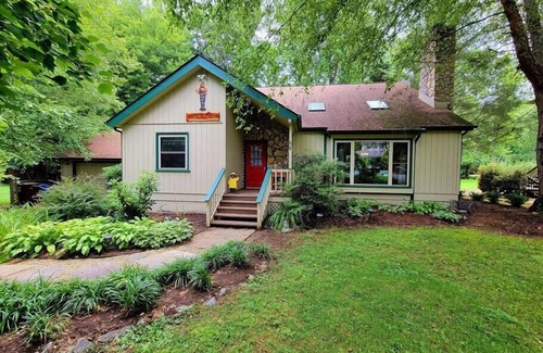 Valley Creek Run House | The Copper Lady Cottage in Maggie Valley