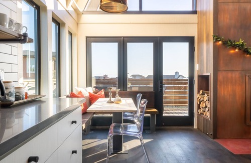 Watsonville House | The Copper Nest beach retreat with stunning views